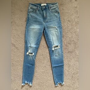 Abercrombie & Fitch High Rise Super Skinny Ankle Jeans- Size 27/4R